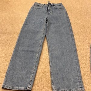 Everlane jeans. Worn once. Size 2. Lighter denim. No rips.